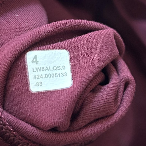 NWT - Lululemon Align Skirt - Size 4 - Picture 5 of 5